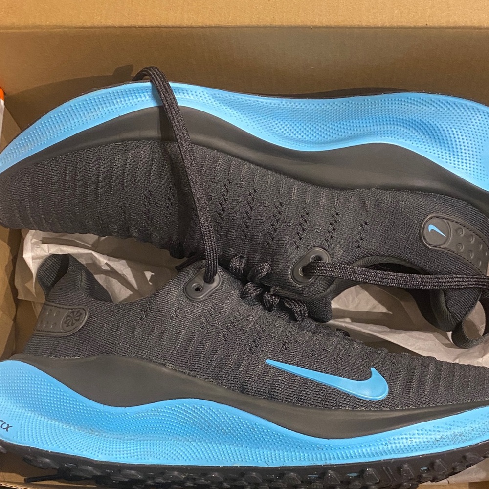 Nike Reactx Infinite 4  Running Shoe Baltic black and blue
